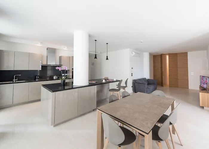Hesperia & Residence