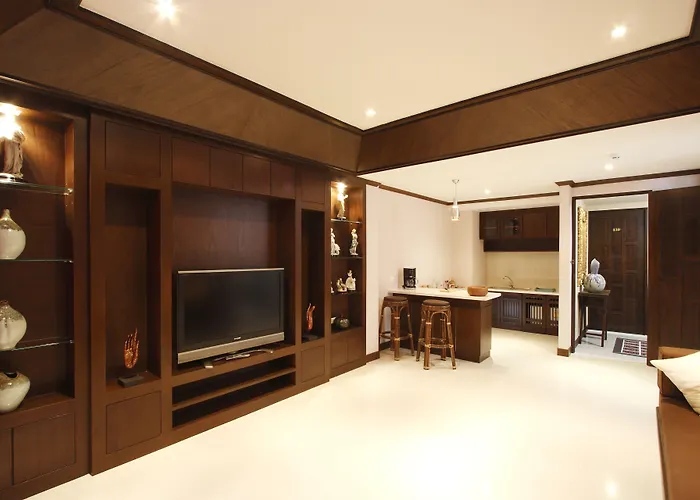 Rayaburi Hotel, Patong