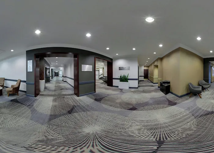 Courtyard By Marriott Toronto Downtown