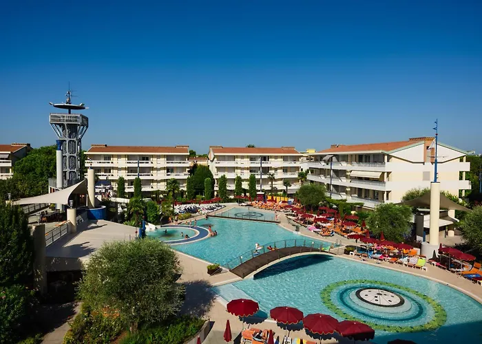  Villaggio Planetarium Resort