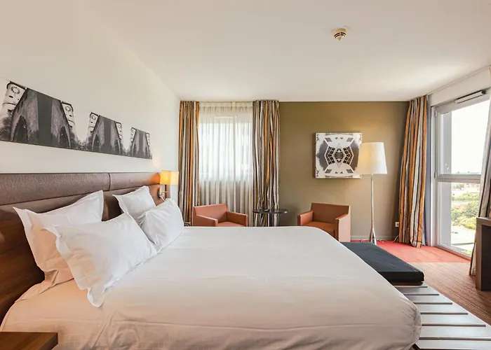 Holiday Inn Mulhouse By Ihg Romantik Hotel