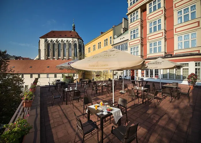 EA Hotel Julis