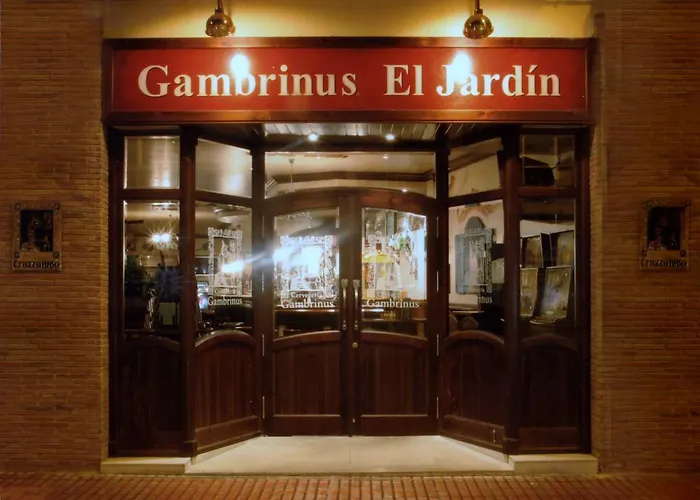 B&B: Hostal El Jardin