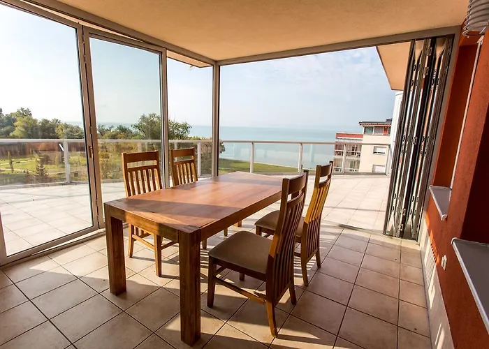 Luxury Apartment Hotel Siofok