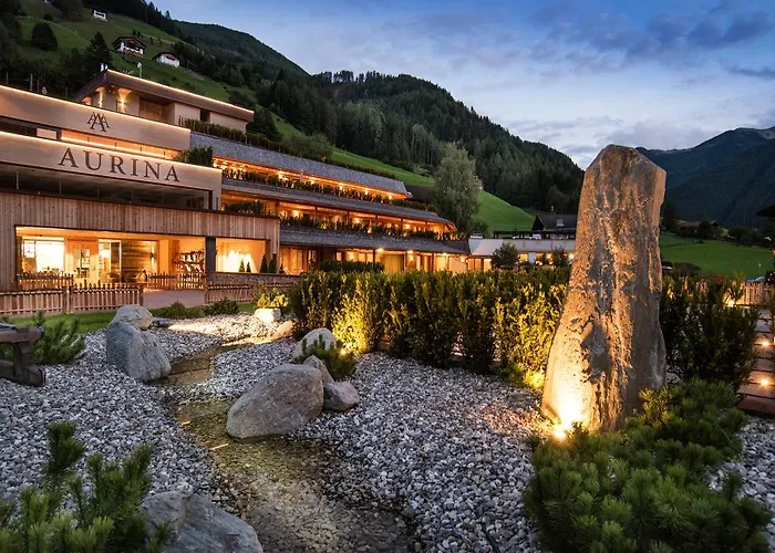 Aurina Lodges