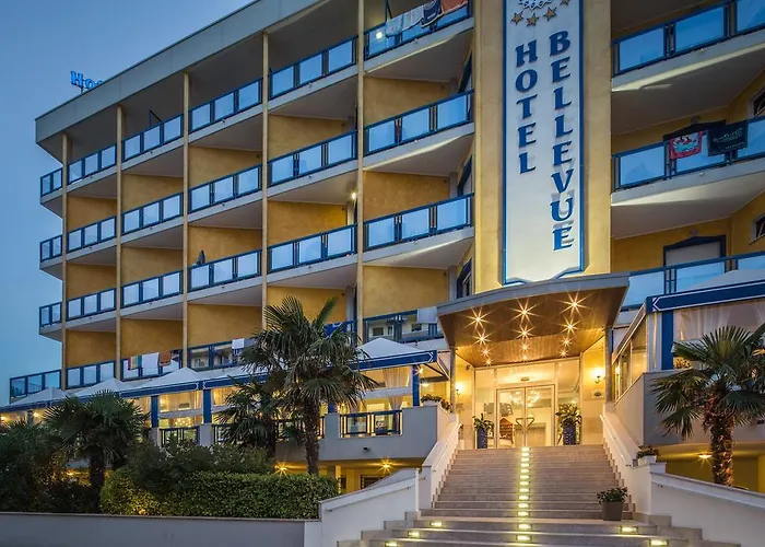 Hotel mit Tennis: Hotel Bellevue
