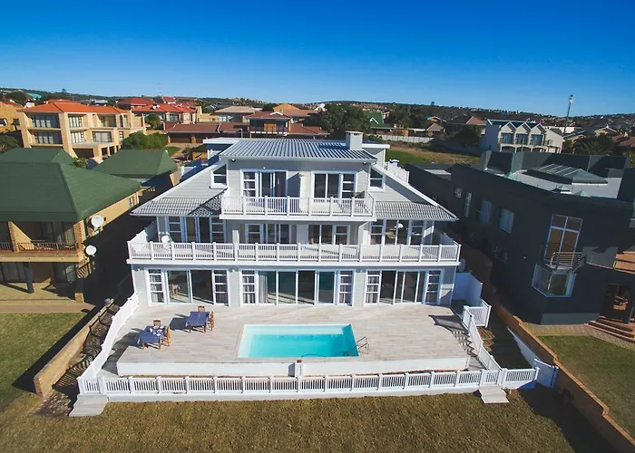 Marine Manor
