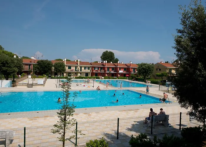Villa mit Pool: Villaggio Michelangelo