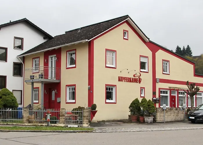 Pension Guide Kupferkanne