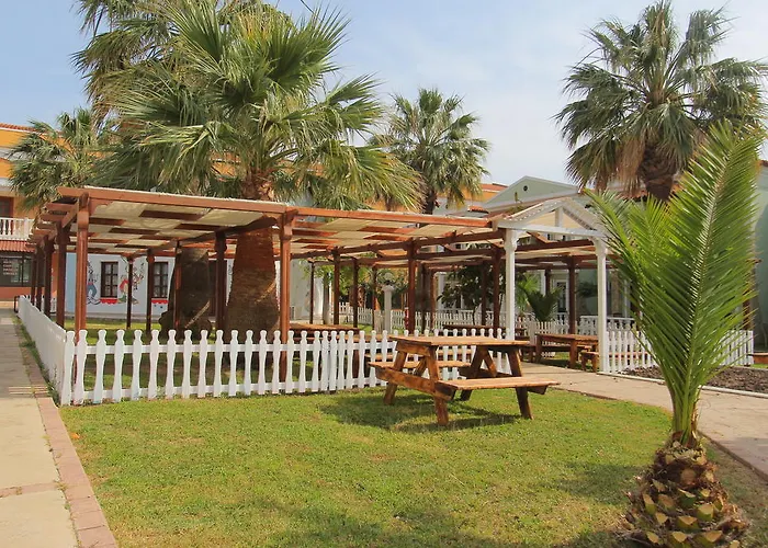 Hotel Am Club Tarhan Beach