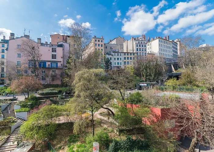 Slo Lyon Les Pentes (Adults Only)