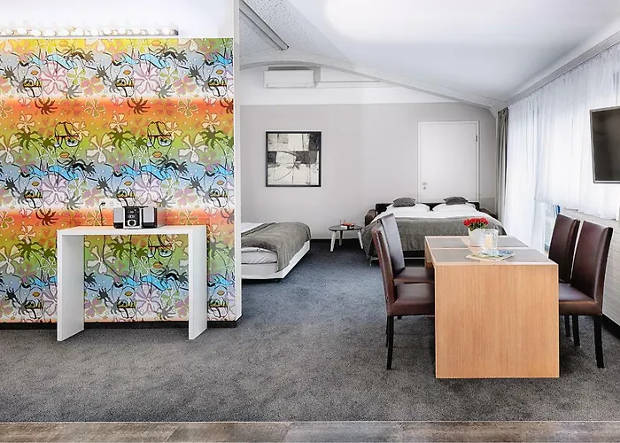 Selbstverpflegung: Concept Living Munich Serviced Apartments