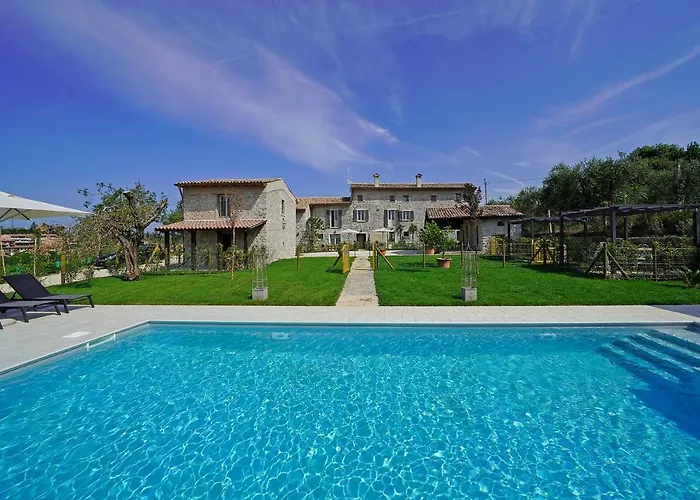 Dogoli Country s