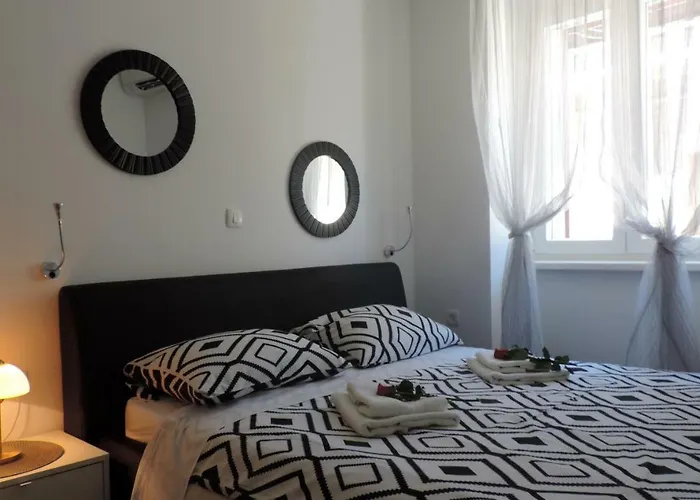 Apartment & Room Ivan