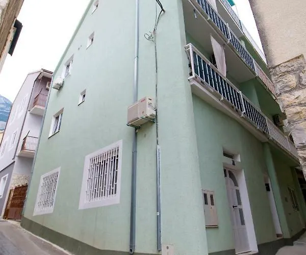 Pension Guide Apartmani Diki
