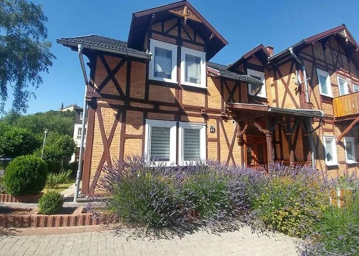 Moderne Ferienwohnungen Am Kurpark - Zentral, Ruhig & Nah Am Edersee