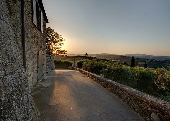Villa: Torre Dei Serviti