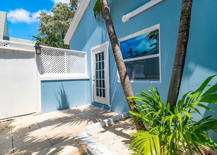 Saunders 3BD Beach Cottage