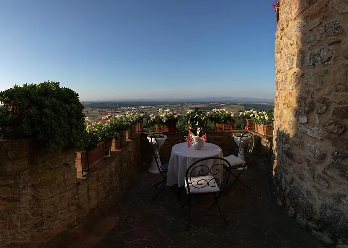 Villa: Torre Dei Serviti
