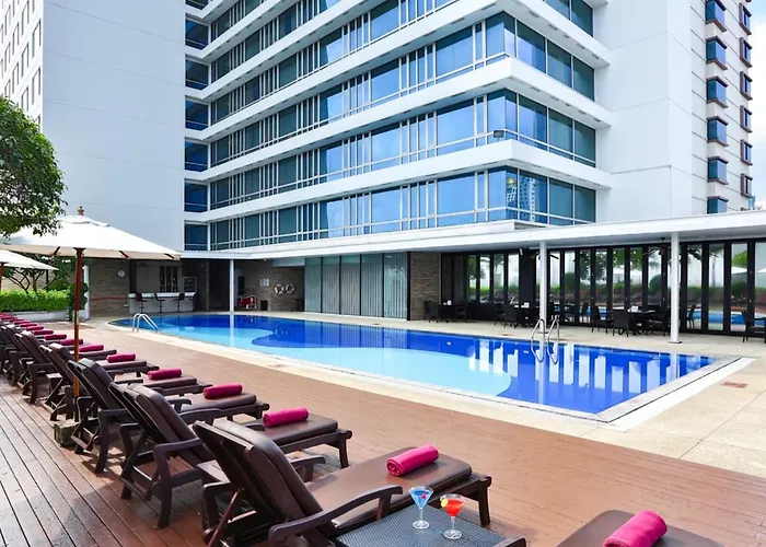 Eastin Makkasan, - Sha Extra Plus
